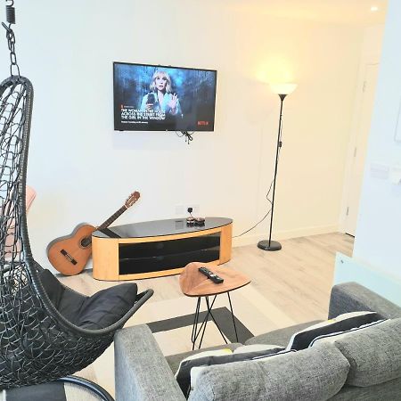 Great Studio Apartments - Netflix, Wifi, Digital Tv Sheffield Exterior photo