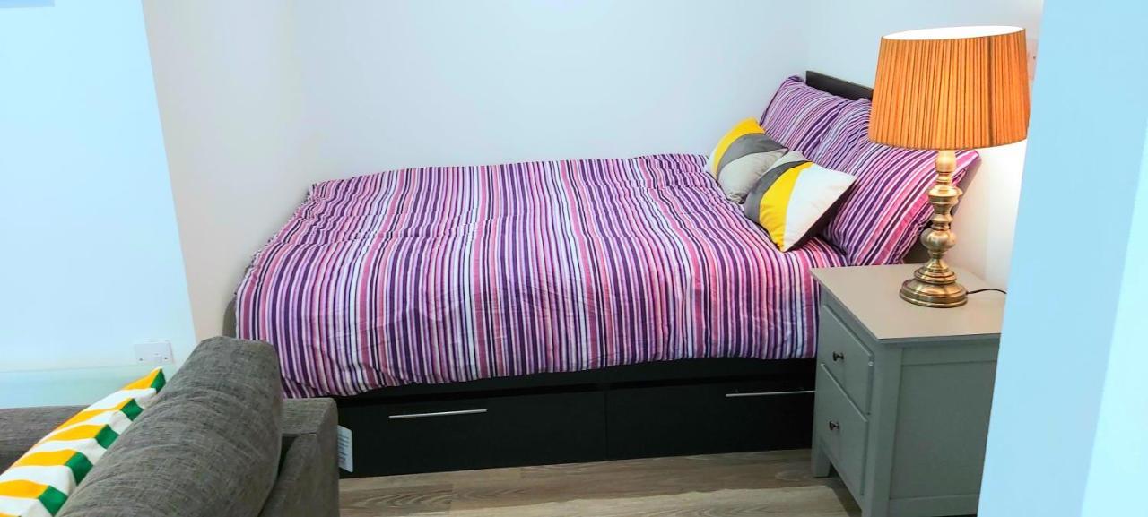 Great Studio Apartments - Netflix, Wifi, Digital Tv Sheffield Exterior photo