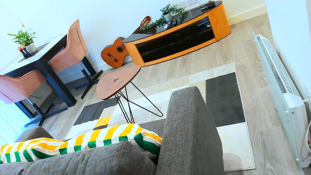 Great Studio Apartments - Netflix, Wifi, Digital Tv Sheffield Exterior photo
