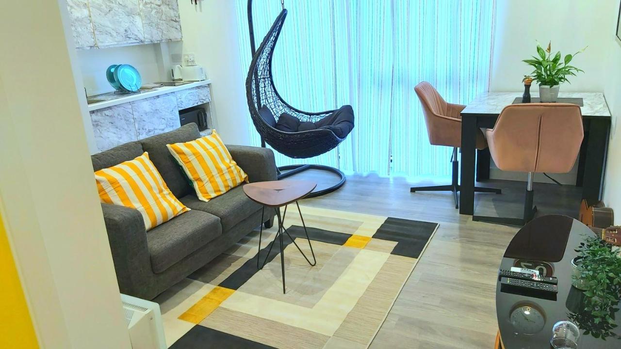 Great Studio Apartments - Netflix, Wifi, Digital Tv Sheffield Exterior photo